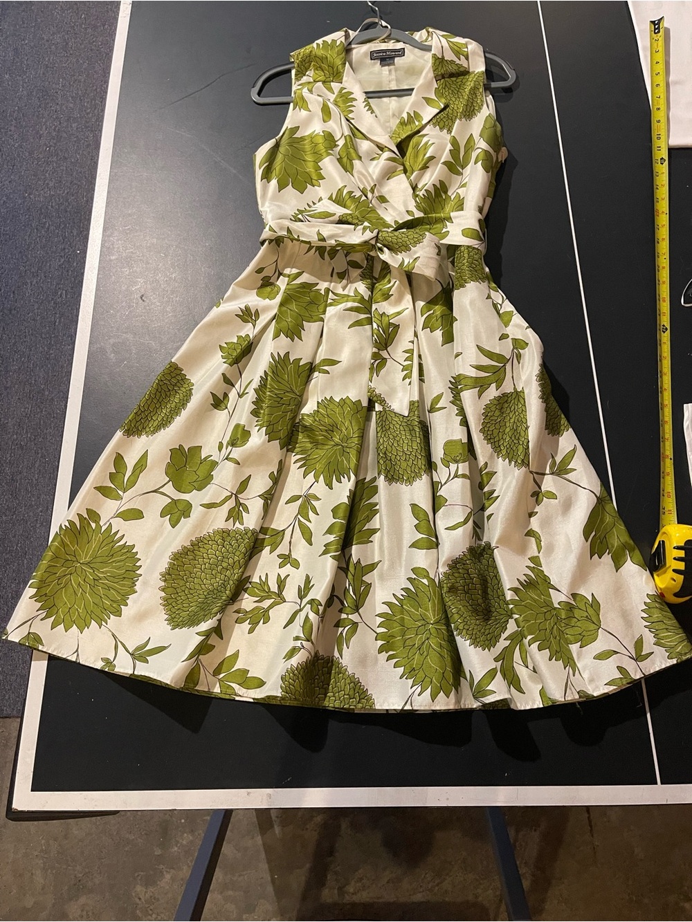 Jessica Howard Cream and Olive Green Floral Fit-and-Flare Dress